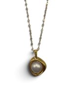 PEARL EMBRACE PENDANT