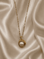 PEARL EMBRACE PENDANT - Image 2
