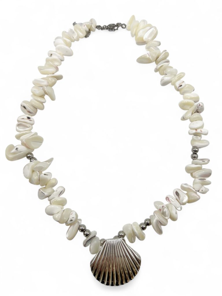 SELINIA SILVER SEASHELL