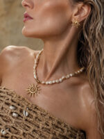 WILD GOLDSUN STUDS